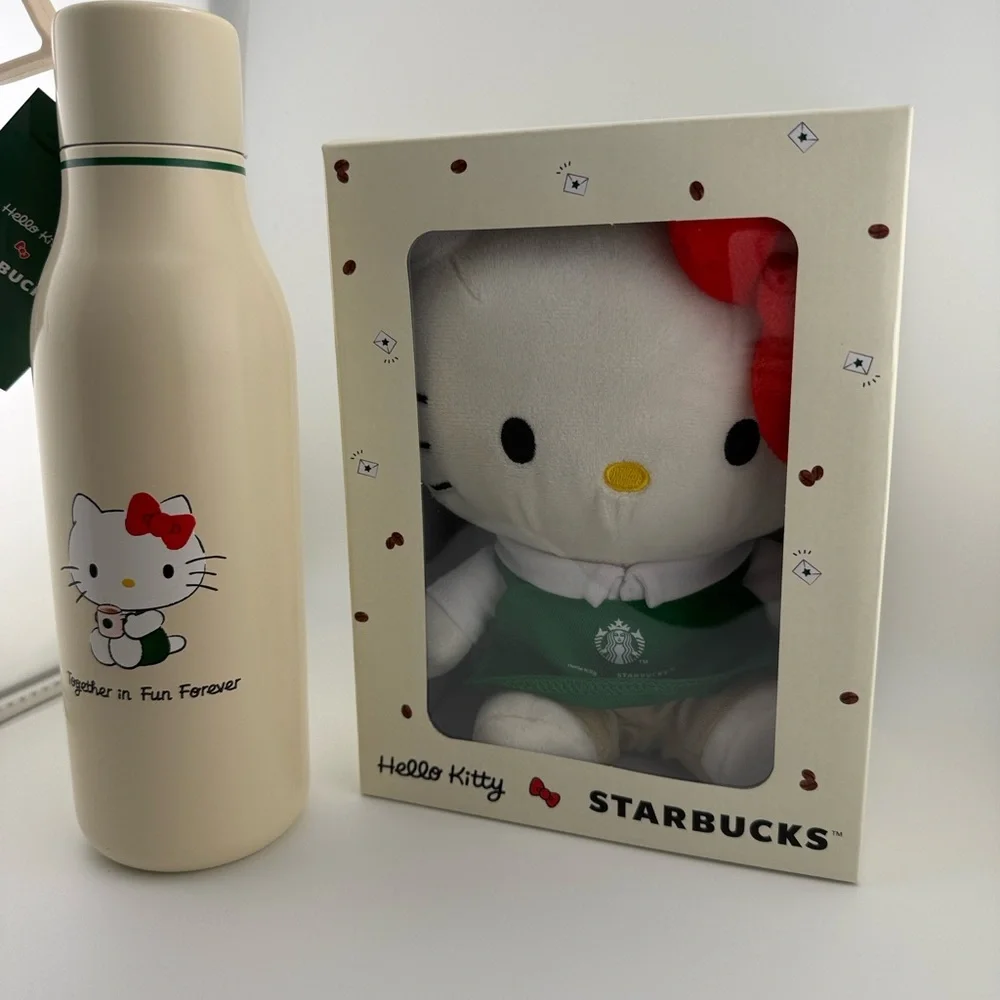 Limited edition Starbucks Cream Bottle and Hello Kitty Plush Set